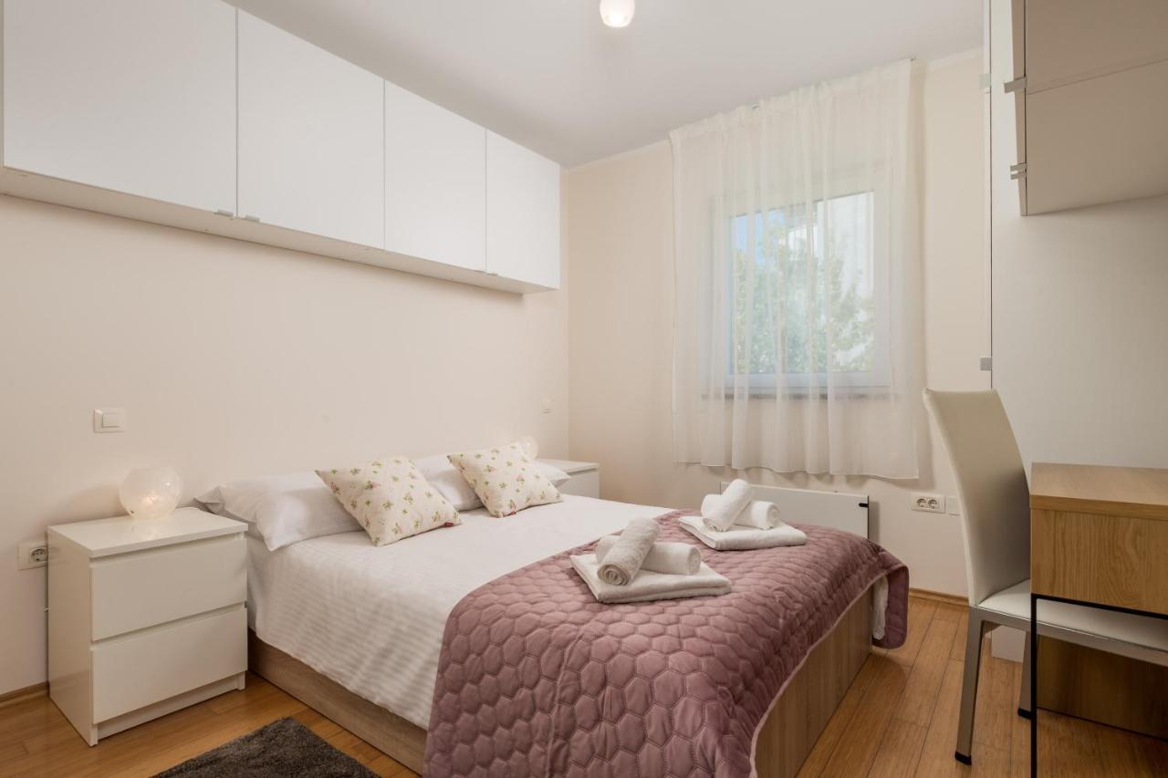 Moon River Rijeka Luaran gambar